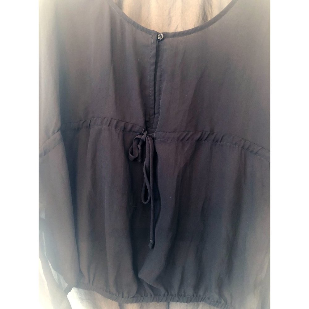 BCBGeneration Sheer Lace-Sleeve Blouse | Black | XS - Picture 5 of 10